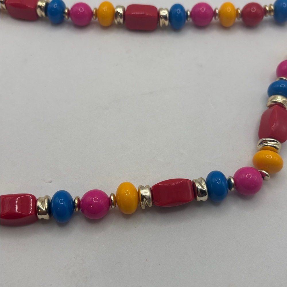 VTG Multi Colorful Beaded Genuine Lucite Necklace Jewel tone gold accents NWT - Picture 7 of 10